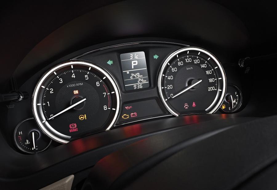 Suzuki Alivio 2014 года  (фото 19 из 27)